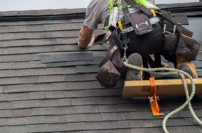 Asphalt Roofing Service in Sunbury, OH